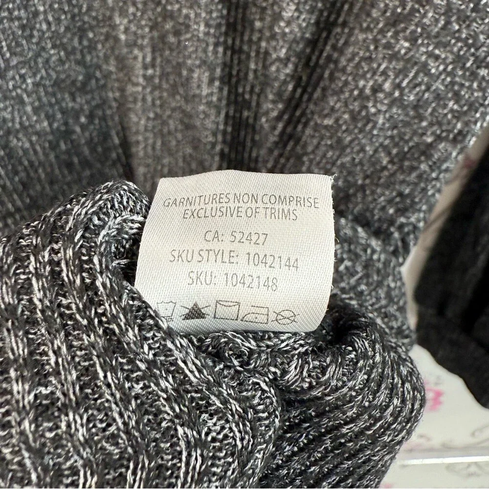 Lily Morgan shirt knit style heathered Black Long Sleeve Knit Top flowy